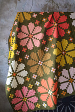 Load image into Gallery viewer, Knitted Blooms Quilt Pattern -Printed