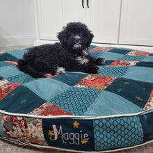Load image into Gallery viewer, Maggie Dog Bed Quilt Pattern - PDF Printable
